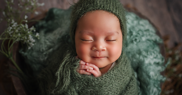 Overstimulation in Babies: Causes, Signs, and Effective Calming Strategies